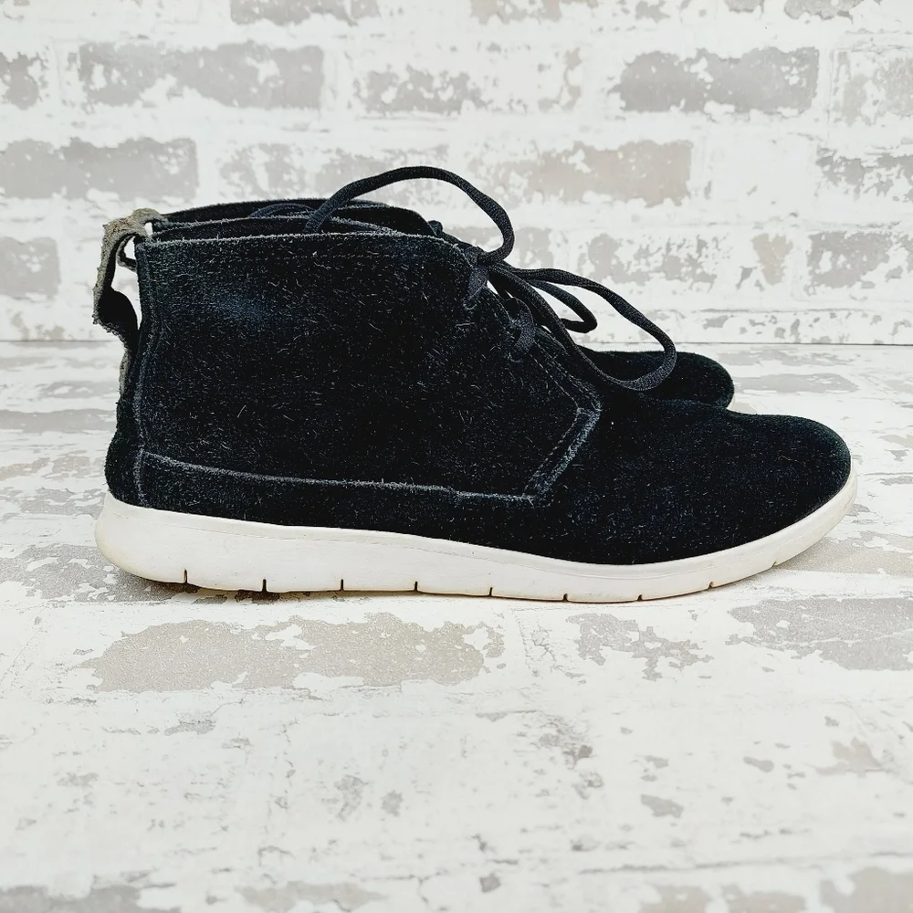 Ugg Casual Lace Up Shoes Black Suede Chukka Boots X367